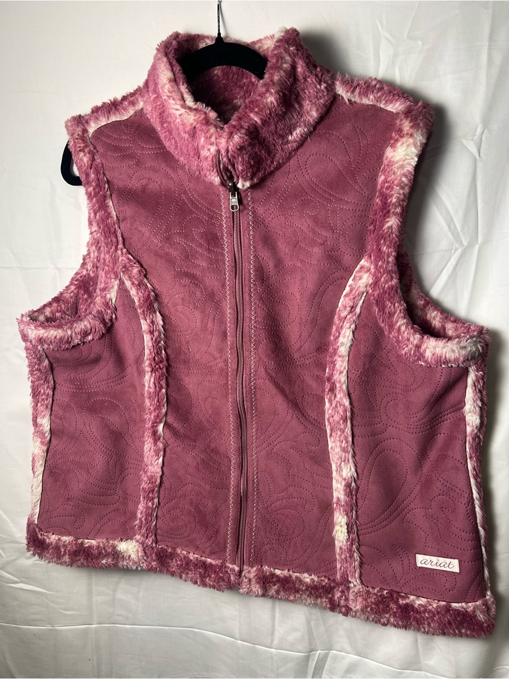 Ariat Dusty Rose Quilted Faux-Fur Trim Vest